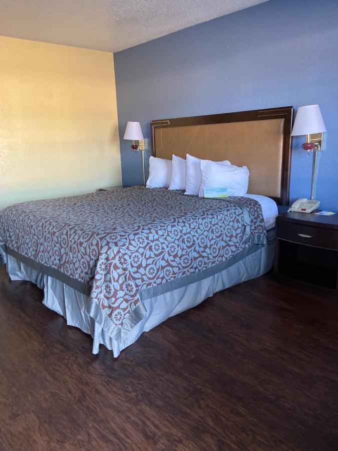 Days Inn By Wyndham Eastland Exteriér fotografie